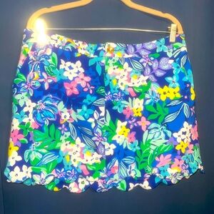 Lilly Pulitzer EUC size 12 skort.